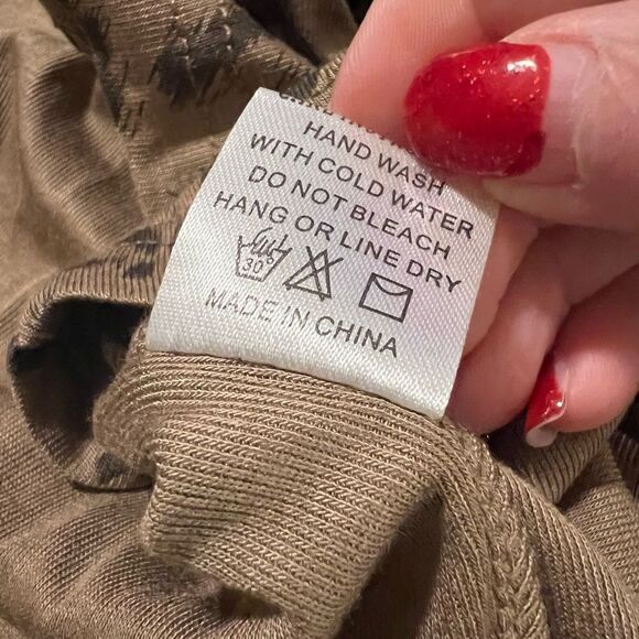 Gorgeous size L leopard print & black sequin Grace & Emma blouse - Picture 7 of 8